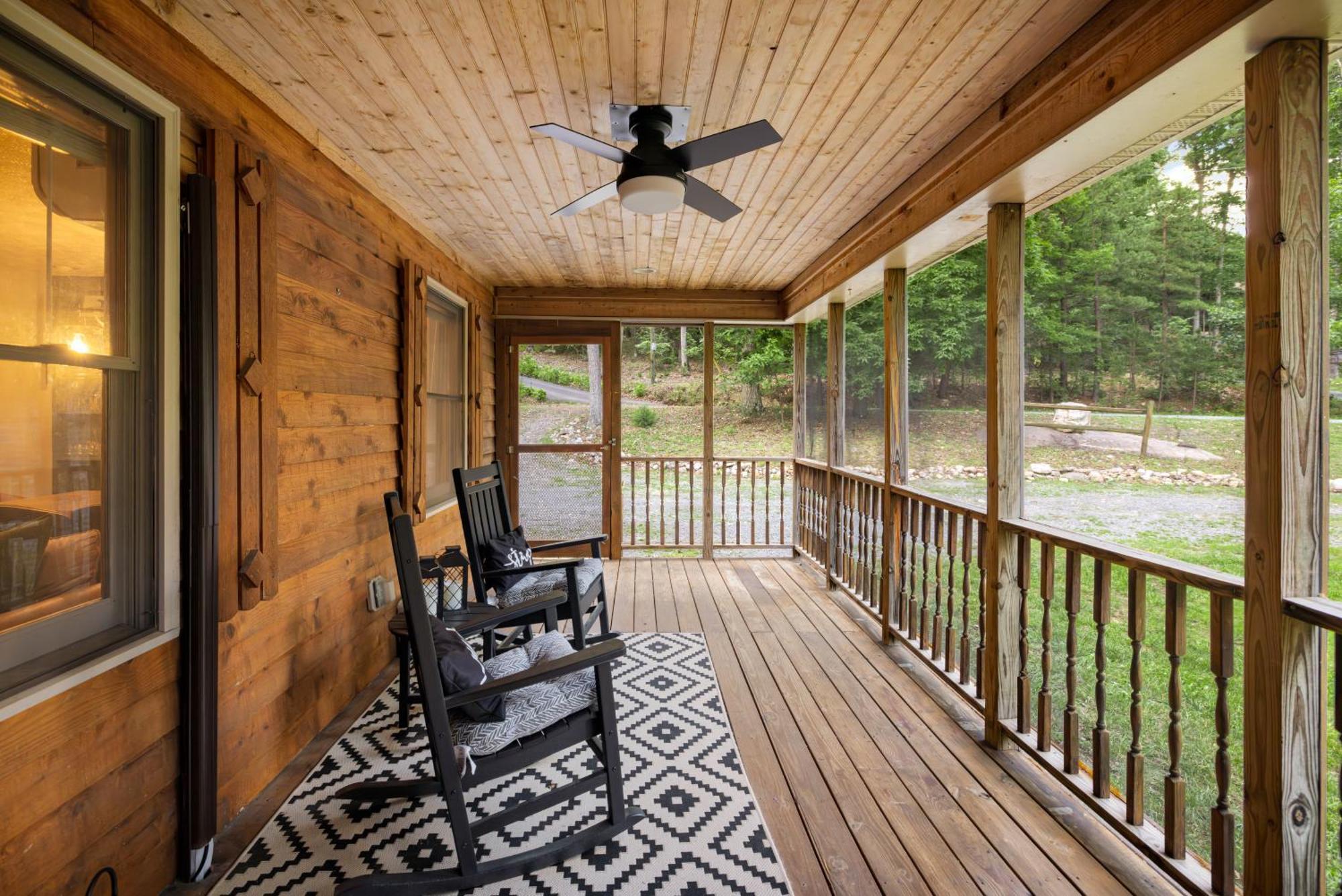 Holiday home Hilltop Hideaway Shenandoah